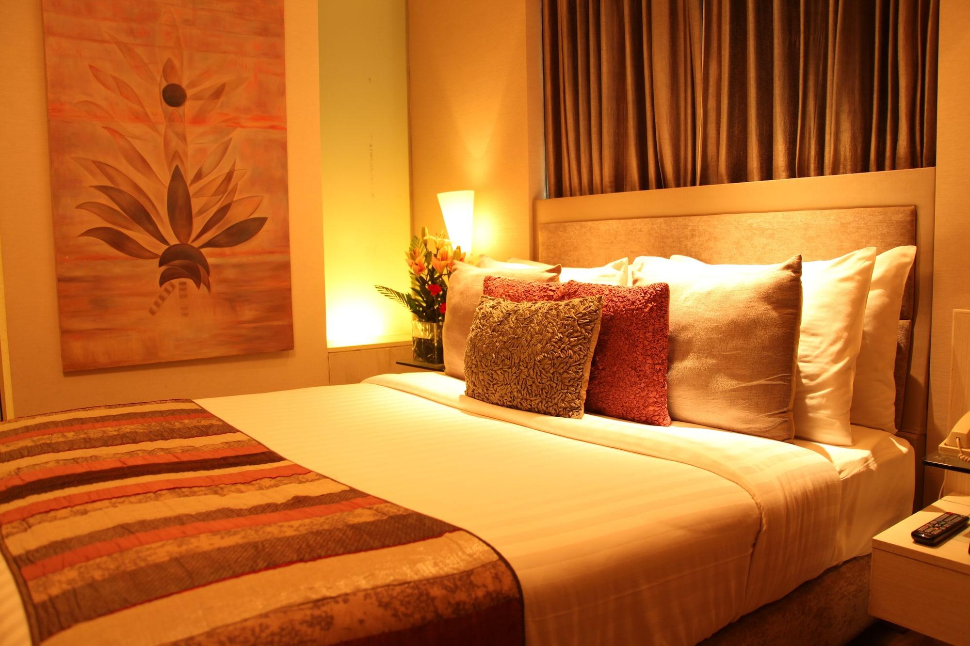 Clarens Hotel Gurgaon Exterior photo