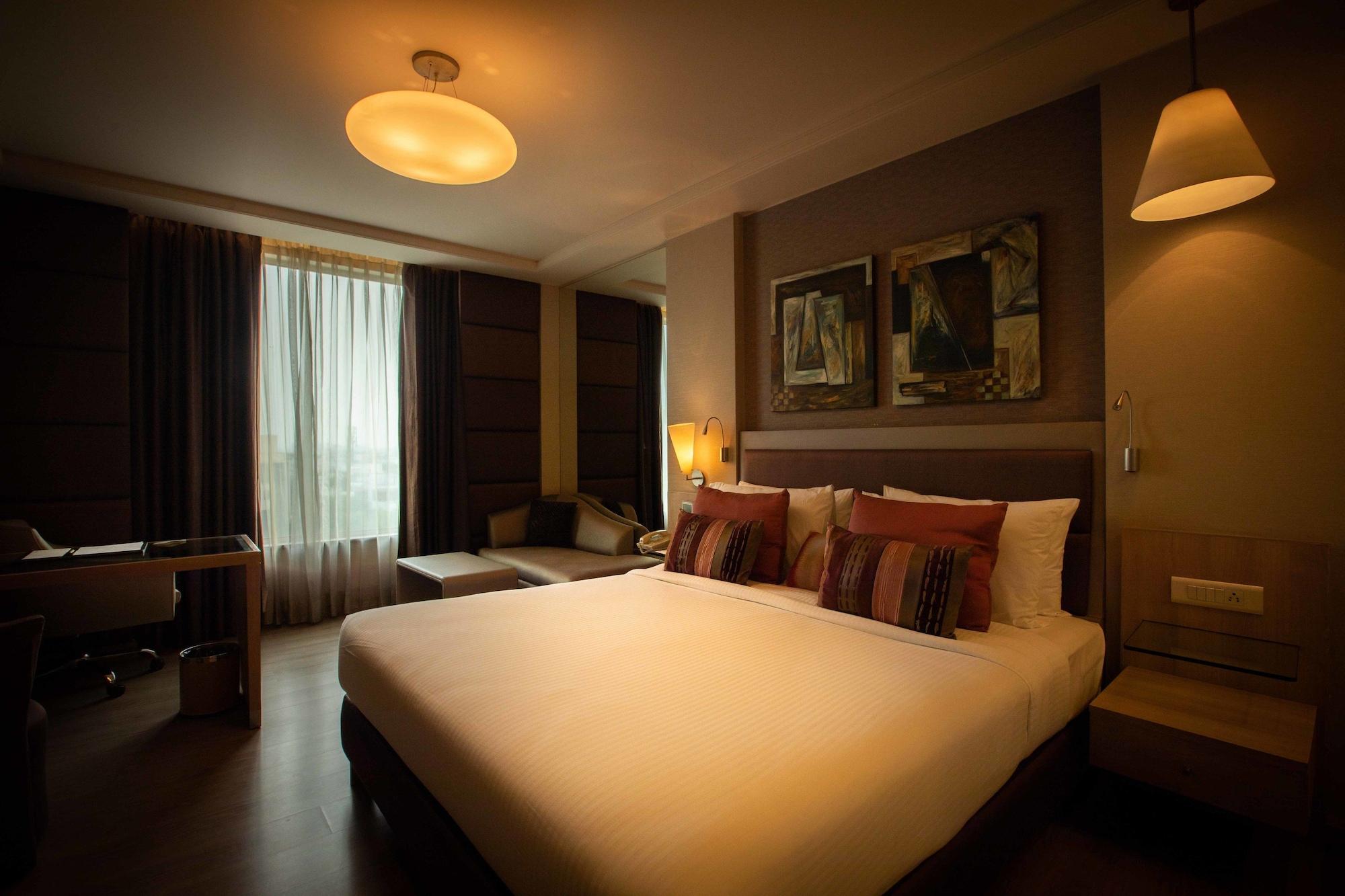 Clarens Hotel Gurgaon Exterior photo