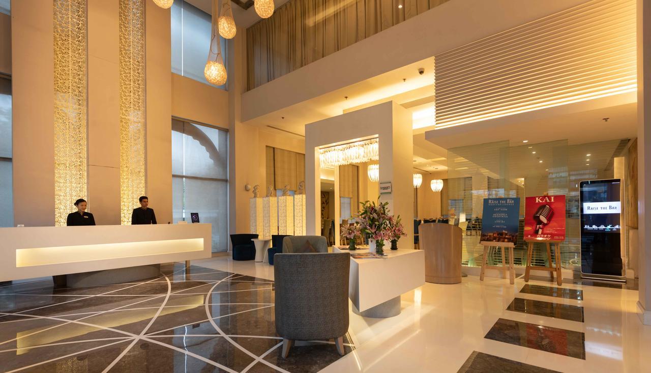 Clarens Hotel Gurgaon Exterior photo